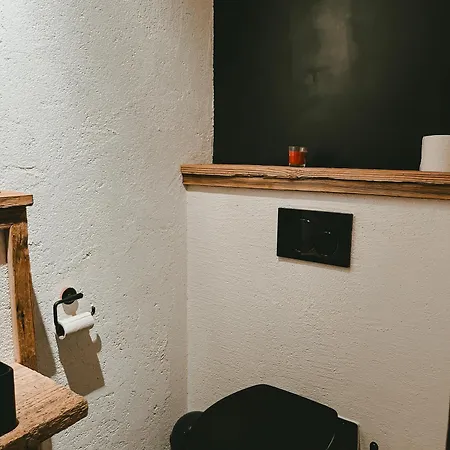 Katie Apartment *